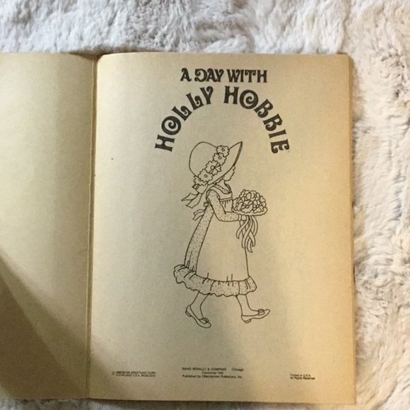 VINTAGE 1976 UNUSED Holly Hobbie Coloring Books Lot of 2 Rand McNally Set - Picture 6 of 16